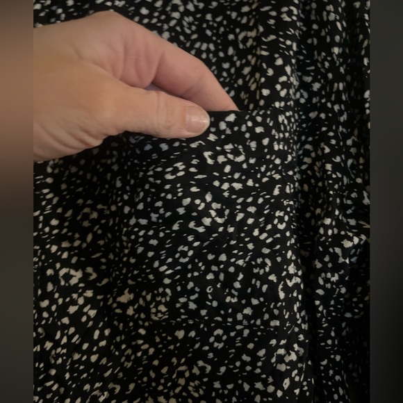 White Stag Woman’s Button Up Blouse- Black w/ white spots - Picture 6 of 7